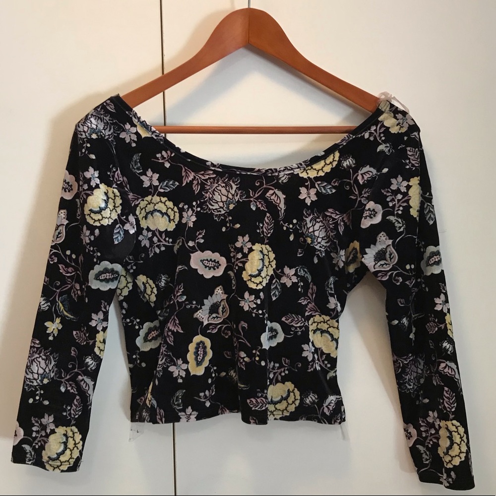 Velvet crop paisley top